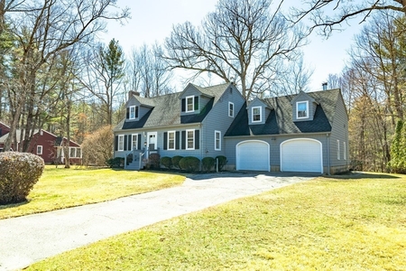 16 Sycamore Dr, Townsend, MA