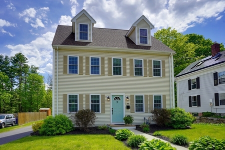 9 Milford St, Medway, MA