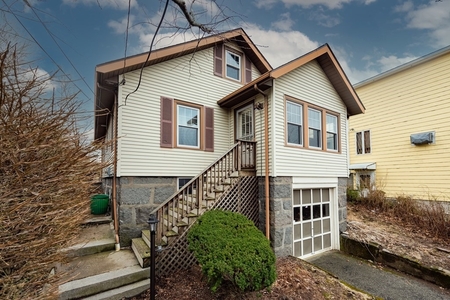 18 Oval Rd, Quincy, MA