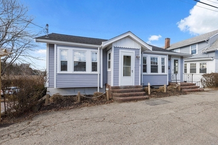 6 Rockview Rd, Hull, MA