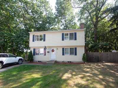 27 Phillips Ave, Fitchburg, MA