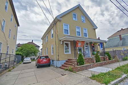 196 Division St, New Bedford, MA