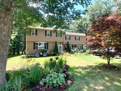 53 Hall Dr, Norwell, MA