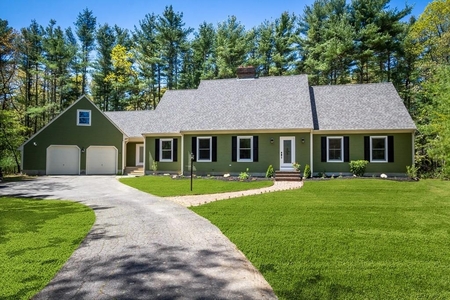 36 Pine Hill Ln, Marion, MA