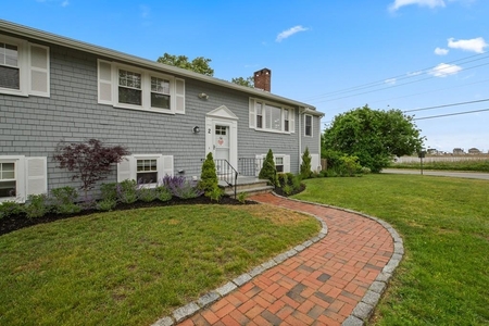 2 Country Club Cir, Scituate, MA