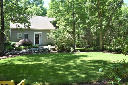 24 Howland Rd, Lakeville, MA
