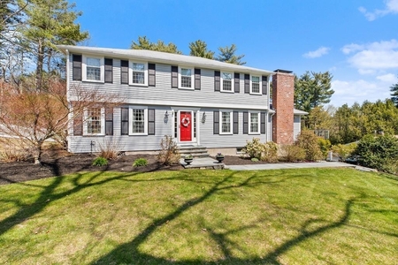 18 Indian Hill Rd, Medfield, MA