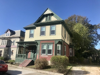 671 County St, New Bedford, MA