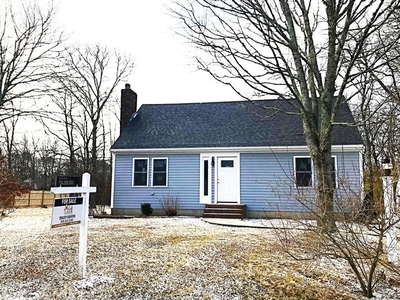 279 Club Valley Dr, East Falmouth, MA