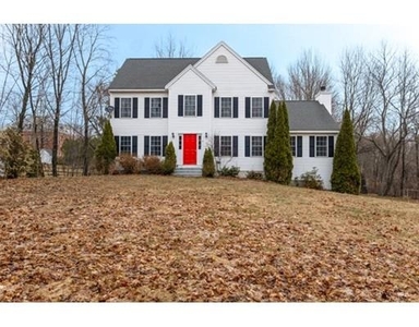 4 Williams St, Pepperell, MA