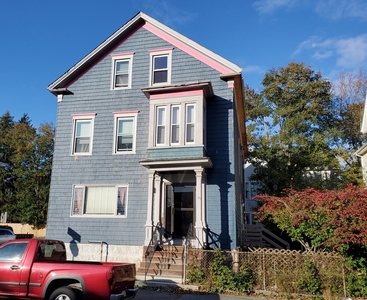 131 Chestnut St, New Bedford, MA