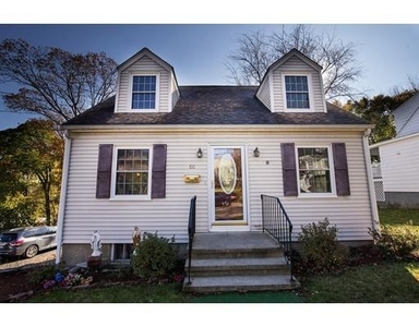 60 Upton St, Quincy, MA