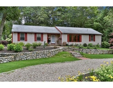 45 Holly Point Rd, Centerville, MA