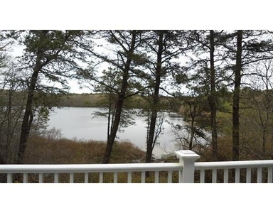 29 Lakeview Dr, Harwich, MA