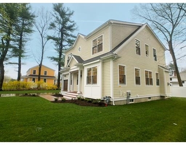 34 Russell Rd, Wellesley, MA