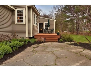 186 Middle Rd, Byfield, MA