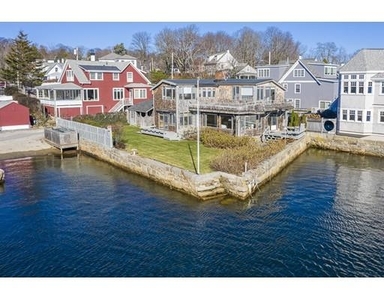 21 River Rd, Gloucester, MA