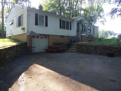 55 Lavallee Ter, Worcester, MA
