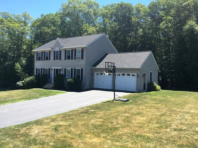 13 Pineview Rd, Dudley, MA