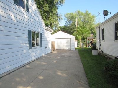 1139 Gross Ave, Green Bay, WI
