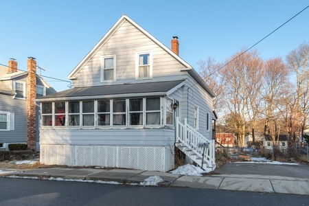 39 Brownville Ave, Ipswich, MA
