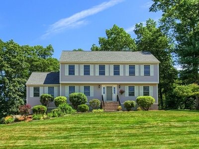 8 Vose Hill Rd, Westford, MA