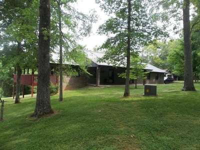 203 E Hendron Chapel Rd, Knoxville, TN