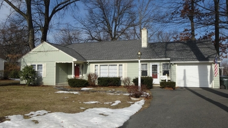 132 Overlook Dr, Springfield, MA