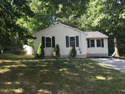 36 Barrows Rd, Worcester, MA