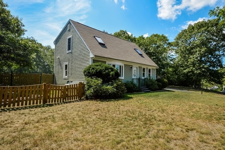 35 Pisces Ln, Plymouth, MA