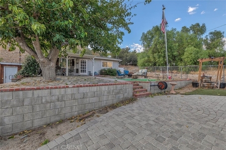 17015 Forrest St, Canyon Country, CA