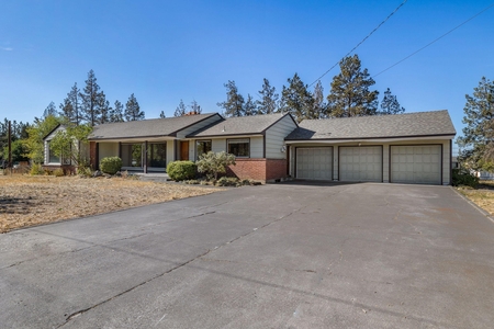 817 Nw Canyon Dr, Redmond, OR