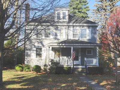21 Paine St, Wellesley Hills, MA
