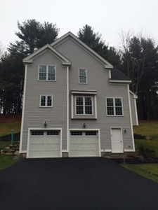 48 Willow Rd, Ayer, MA