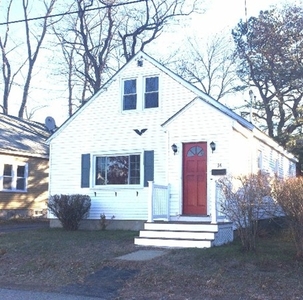 16 Amherst St, North Chelmsford, MA