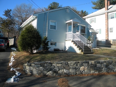 17 Sylvester Ave, Beverly, MA