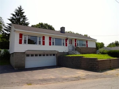 53 Cogger Rd, Lowell, MA