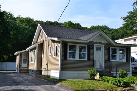 36 Ayrshire Rd, Worcester, MA