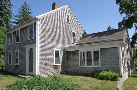 513 Old County Rd, Westport, MA