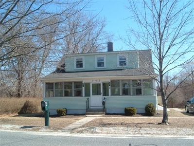 307 Purchase St, Milford, MA