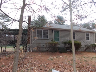211 Bedford St, Middleboro, MA