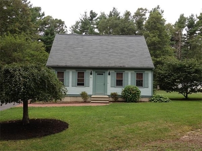 51 Fairview St, Middleboro, MA