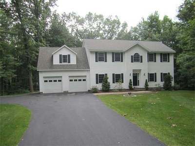 85 Mountain View Rd, Leominster, MA