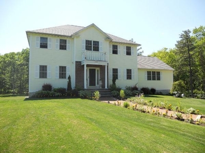 295 County Rd, Marion, MA