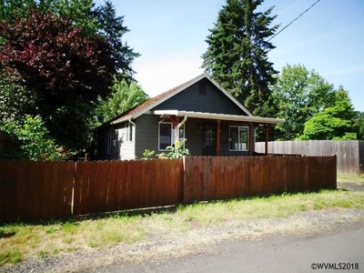 158 Greenwood Dr, Jefferson, OR