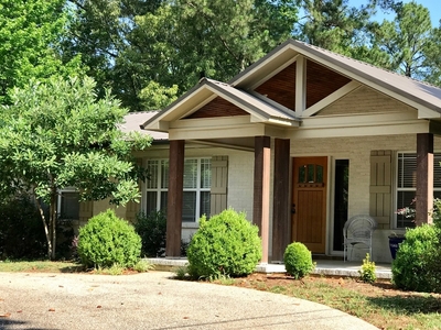 1205 Front St, Oxford, MS