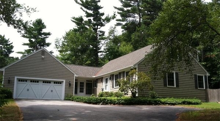 160 Meadow Wood Dr, Holden, MA