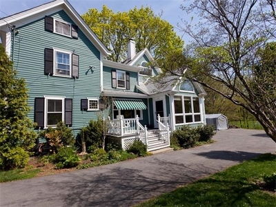 259 Pond St, Winchester, MA
