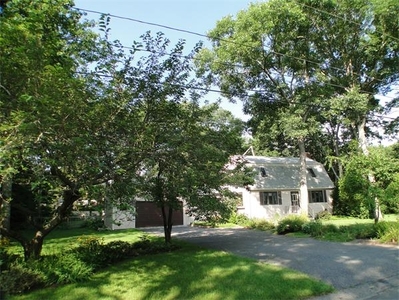 14 Pope St, Carver, MA