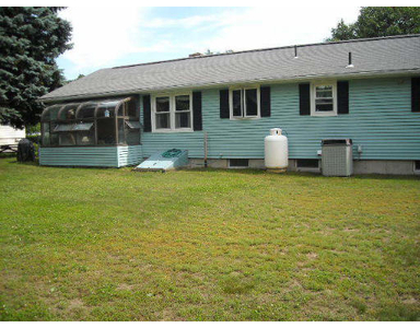 22 Fairway Dr, Florence, MA